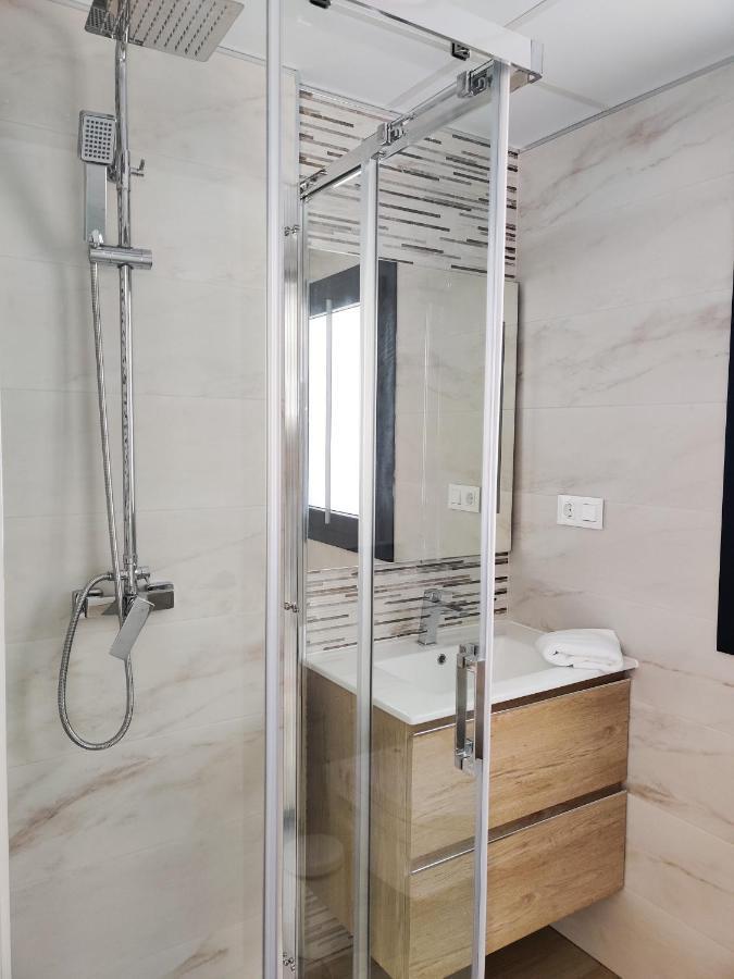 הוילה פינסטראט Panoramic Luxury Sea View House מראה חיצוני תמונה